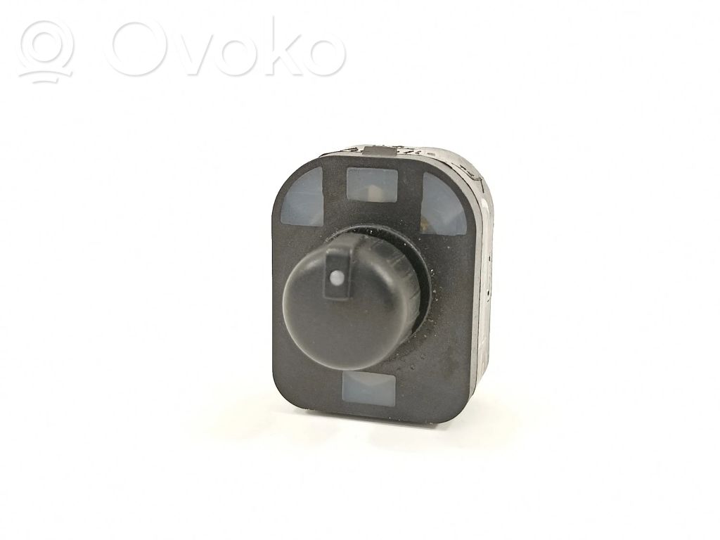 Wing mirror switch   8E0959565A
