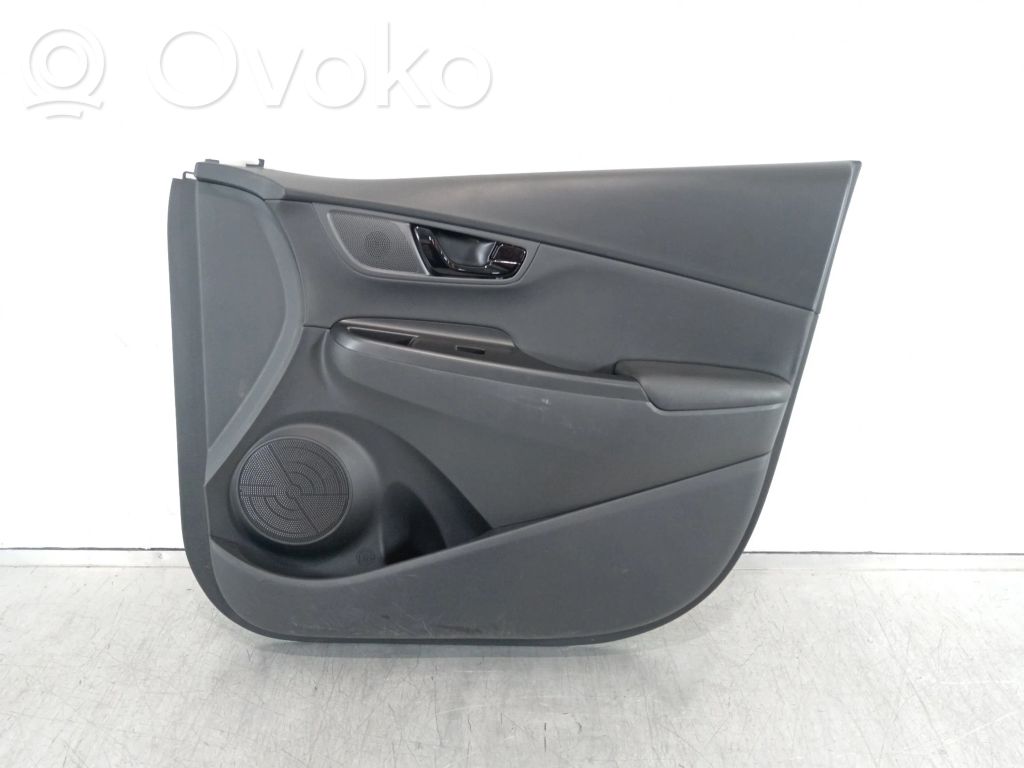 Hyundai Kona I Boczki / Poszycie drzwi przednich 