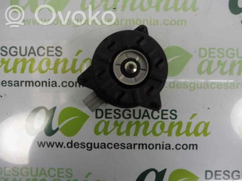 Toyota Yaris Elektryczny wentylator chłodnicy 