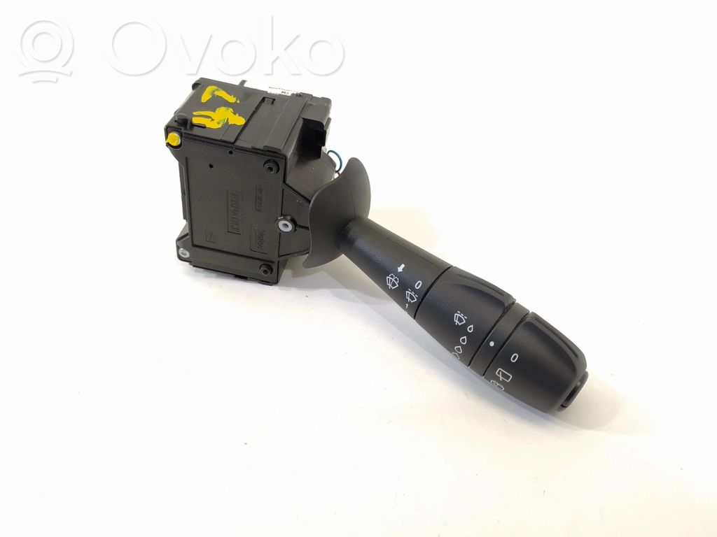 Renault Captur Wiper control stalk 
