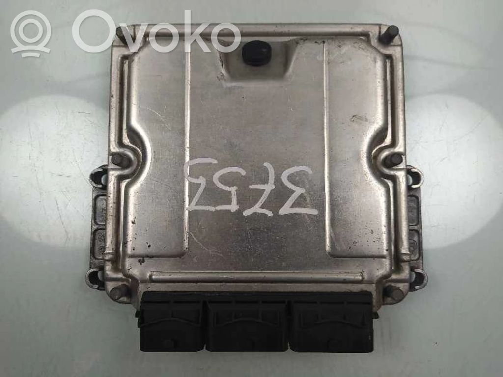 Engine control unit/module   8200051609,0281010633,8200119842