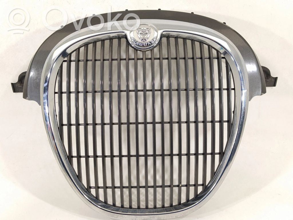 Etusäleikkö   4R838A100AB,4R838A133A