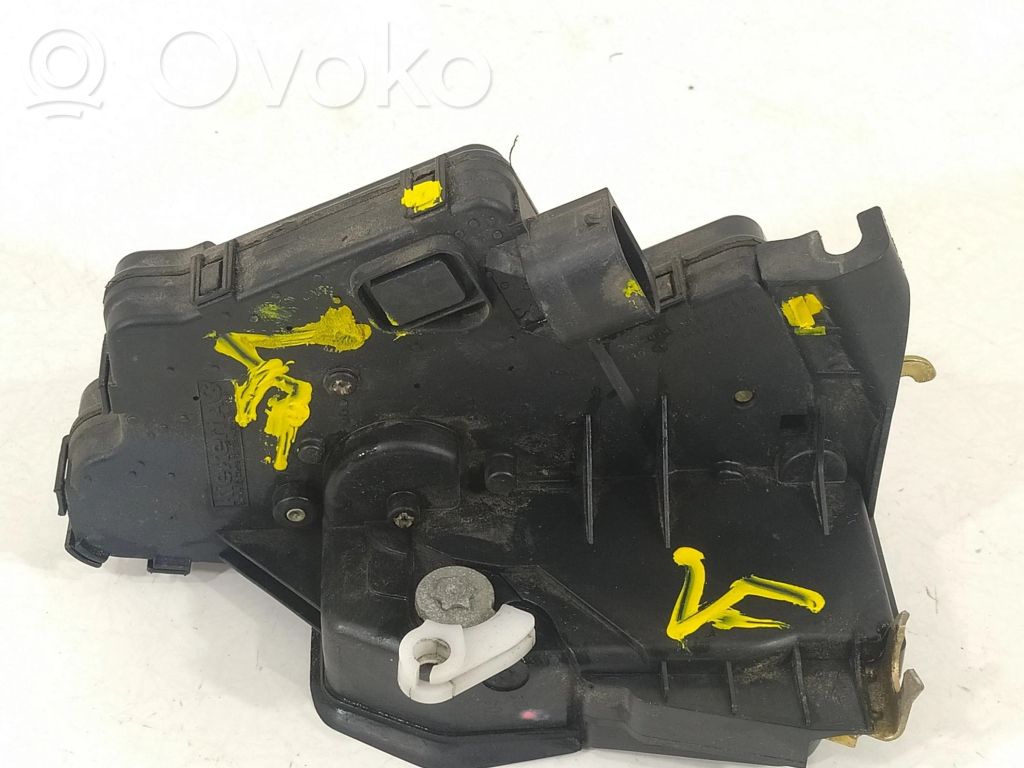 Front door lock   51217011244