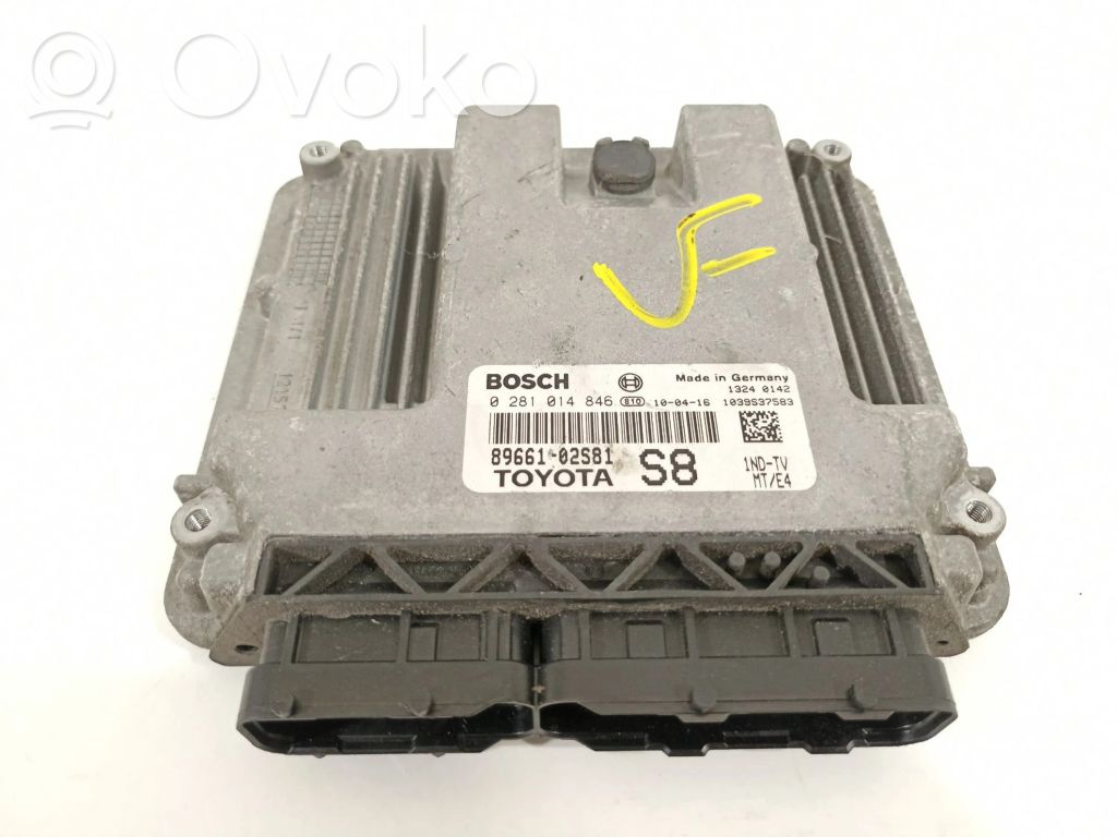 Toyota Auris 150 Engine control unit/module 