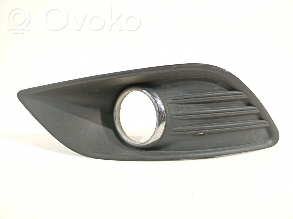 Ford Focus Fender grill 
