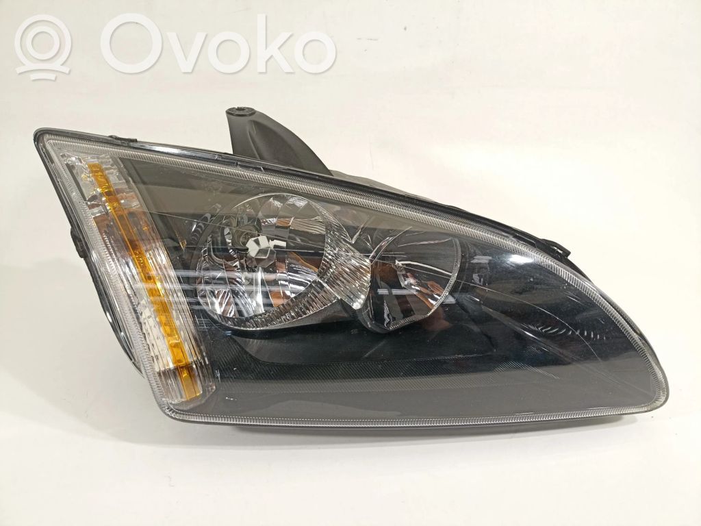 Ford Focus Scheinwerfer 
