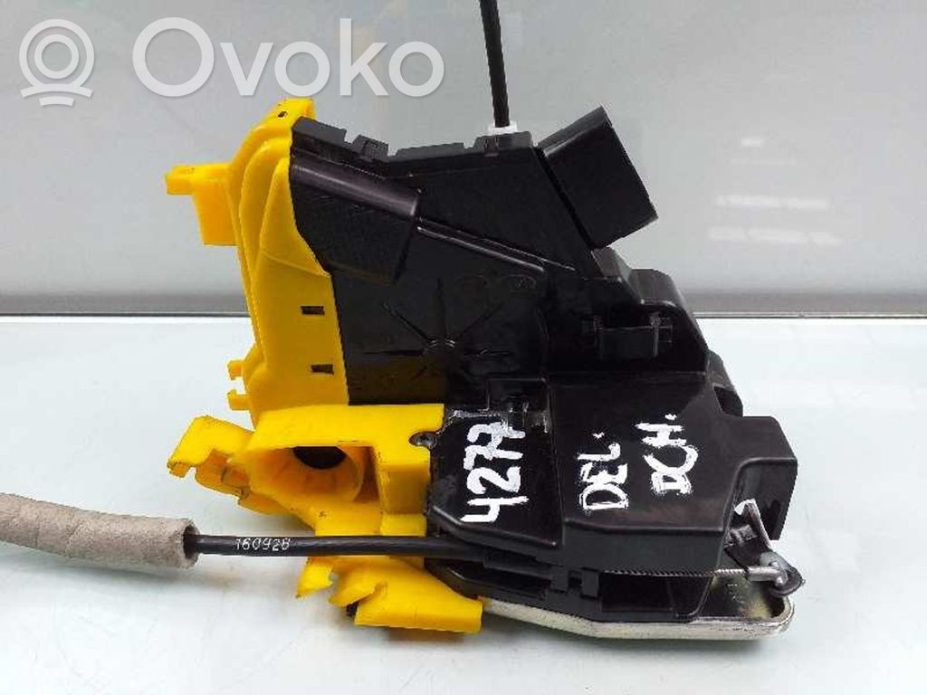 KIA Ceed Etuoven lukko 