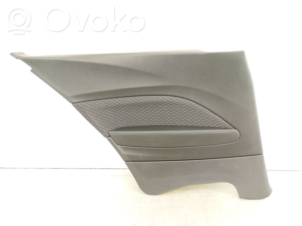 Rear door card panel trim   16631410