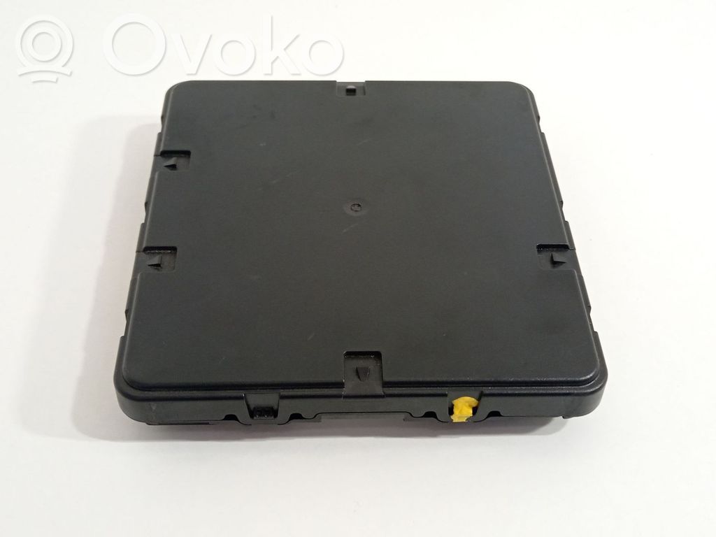 Autres unités de commande / modules   8W0907064EC