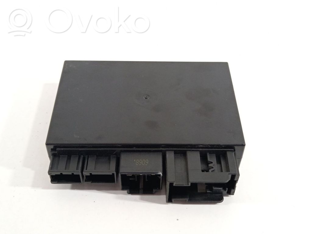 Muut ohjainlaitteet/moduulit   4M0907383F
