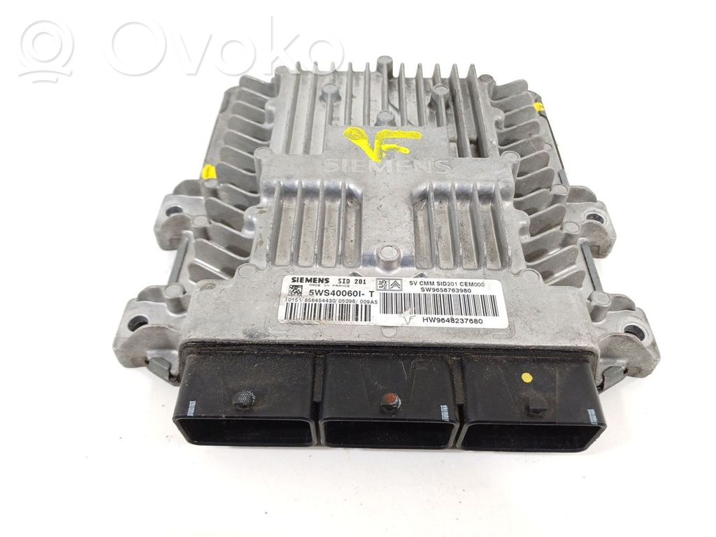 Peugeot 607 Engine control unit/module 