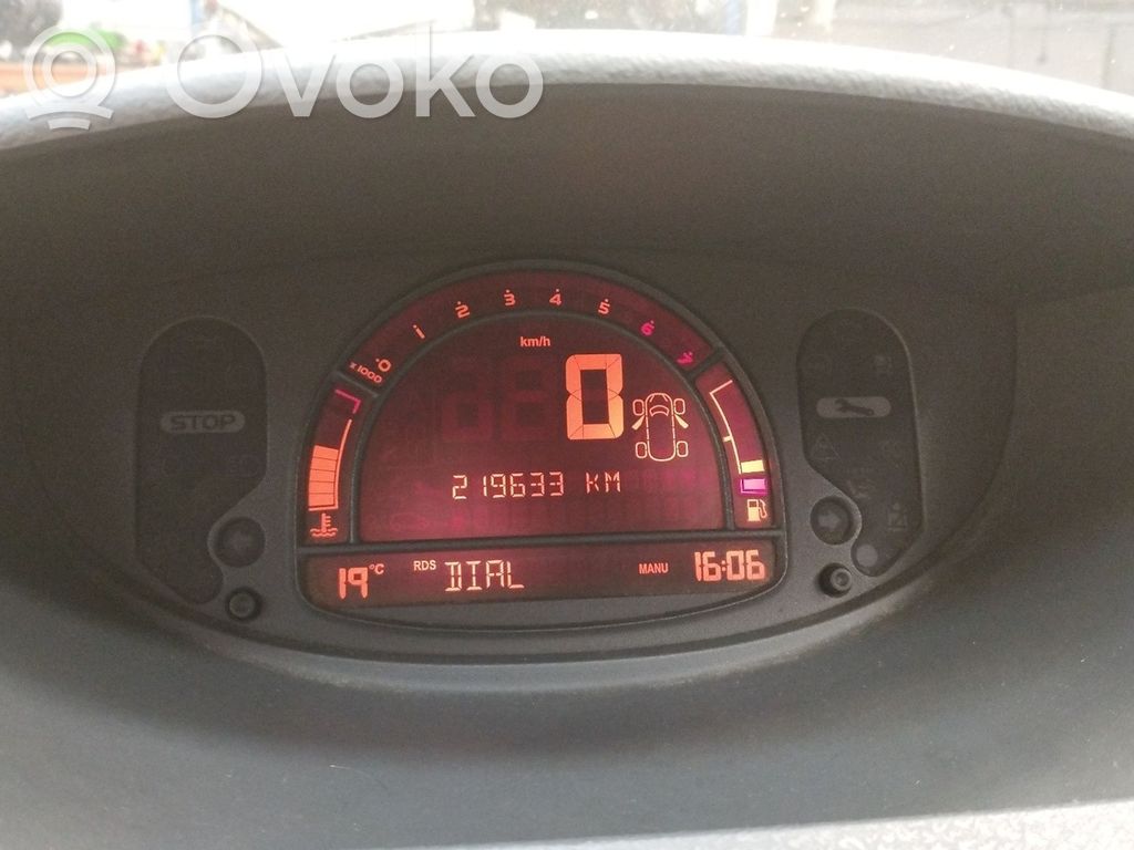 Renault Modus Spidometrs (instrumentu panelī) 