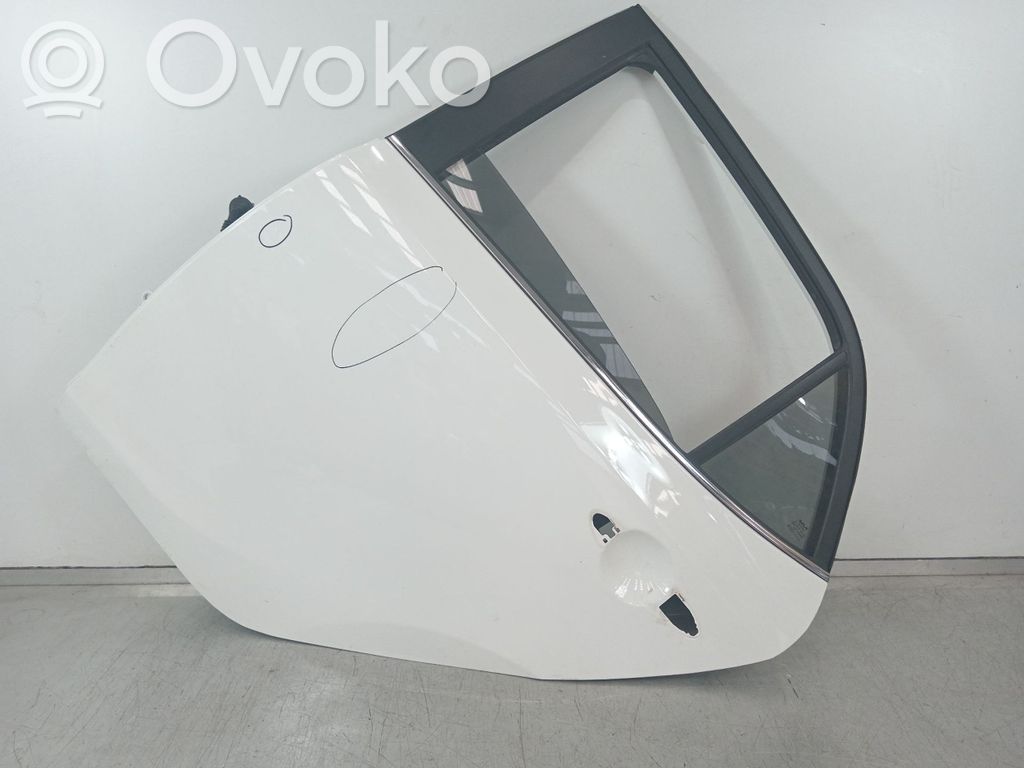 Puerta trasera   77003G6000