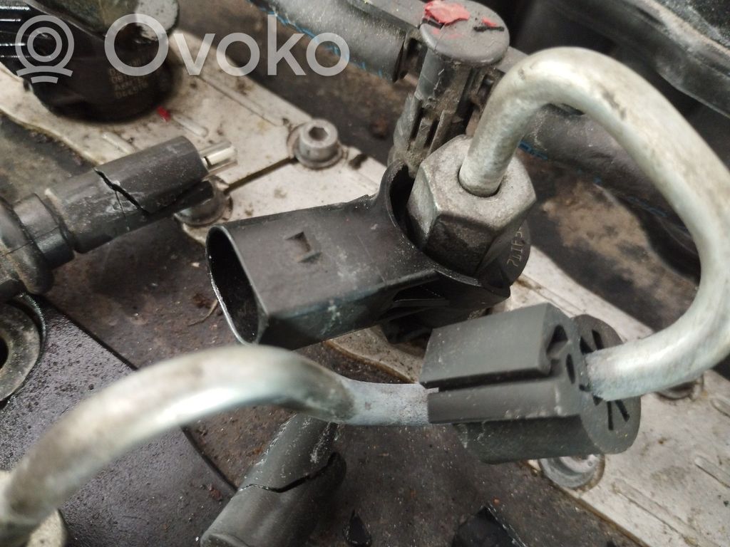 Inyector de combustible   03L130277,0445116030