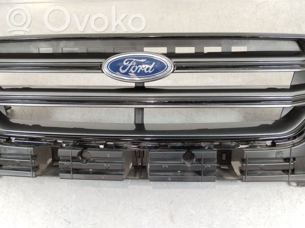 Ford Kuga II Etusäleikkö 