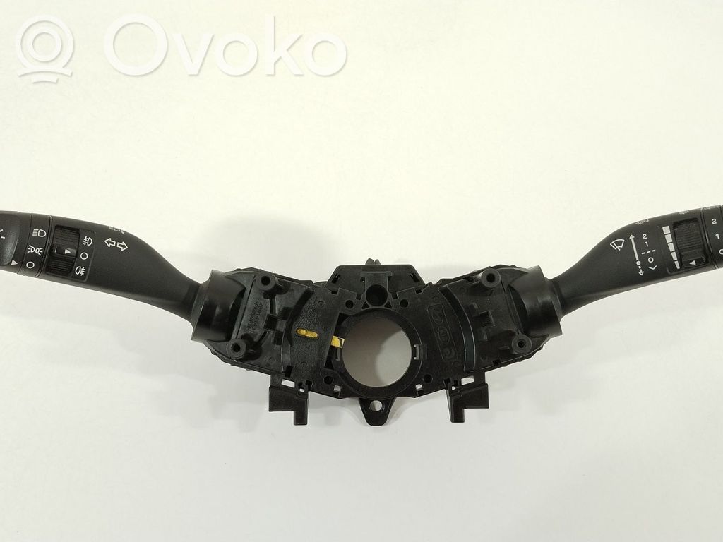 Hyundai i20 (GB IB) Interruptor de control del panel de luces 