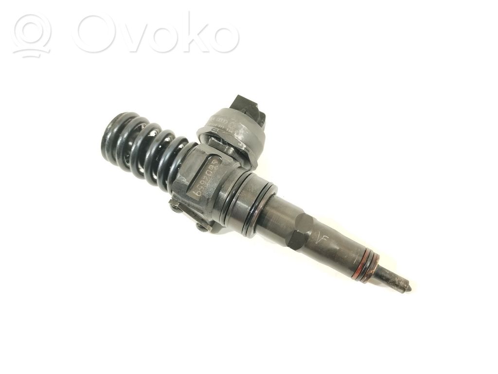 Inyector de combustible   038130073BR,0414720232