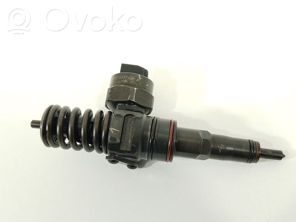 Inyector de combustible   038130073AC,0414720029