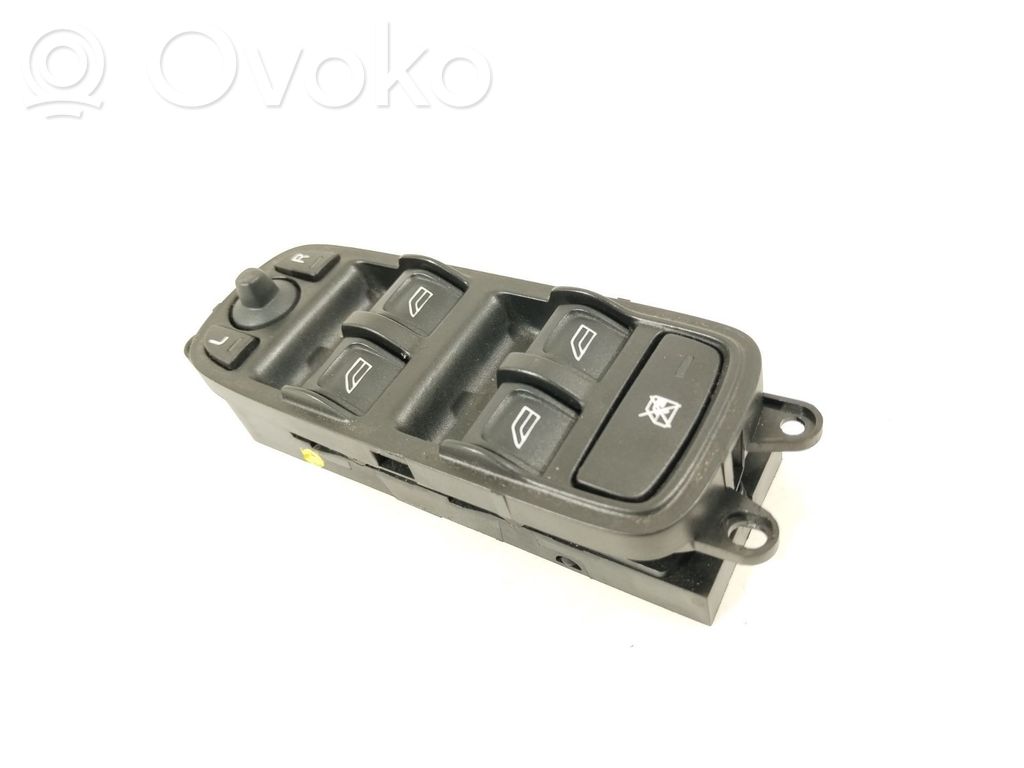 Electric window control switch   31295120AA