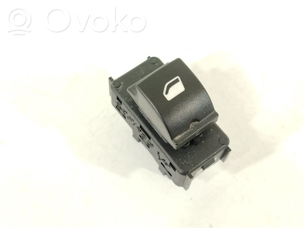 Citroen DS3 Electric window control switch 