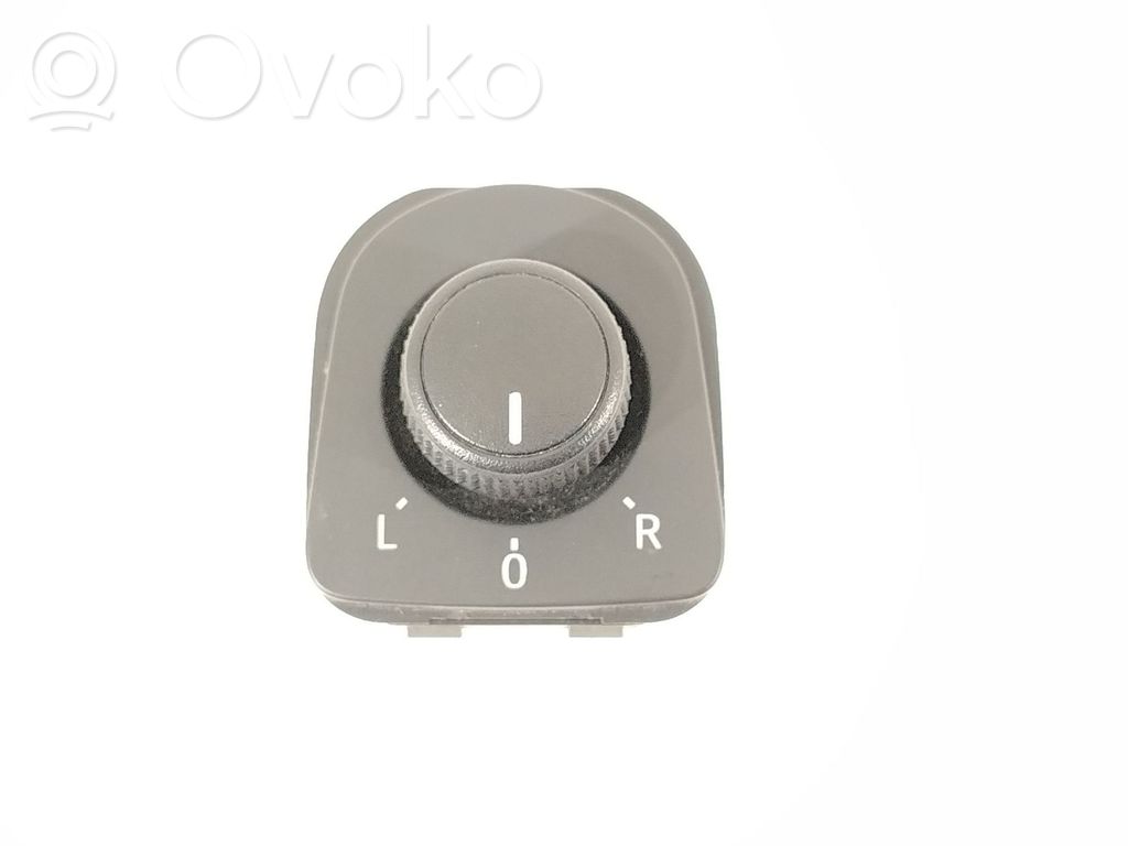 Seat Leon (5F) Wing mirror switch 