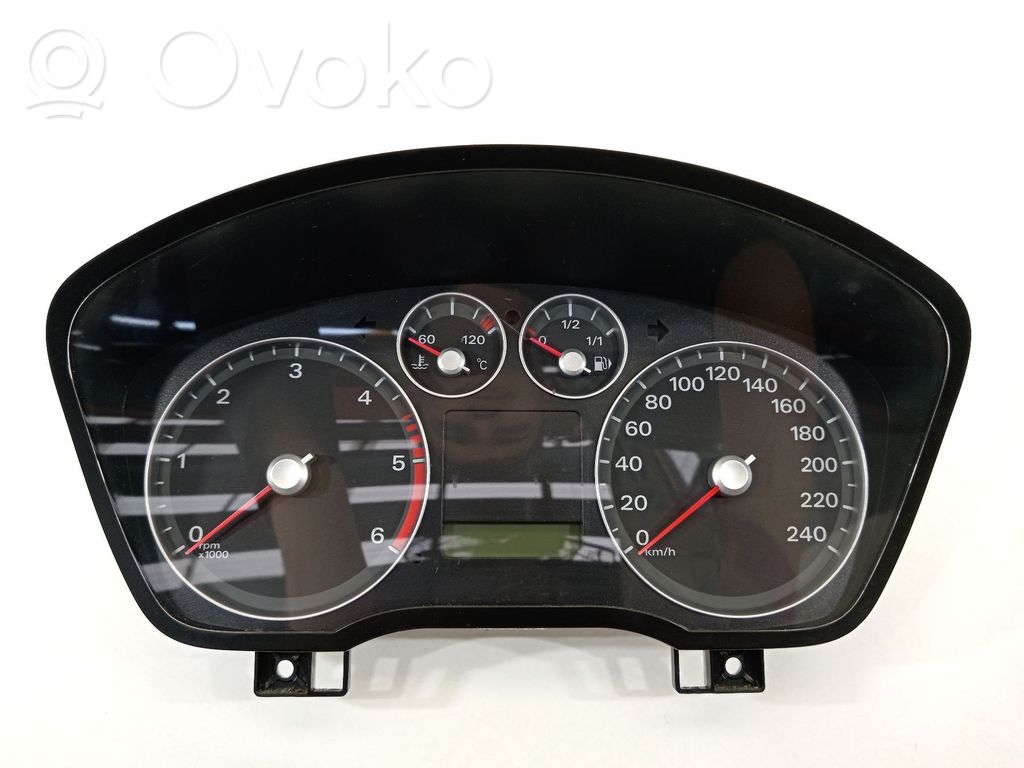 Ford Focus Geschwindigkeitsmesser Cockpit 