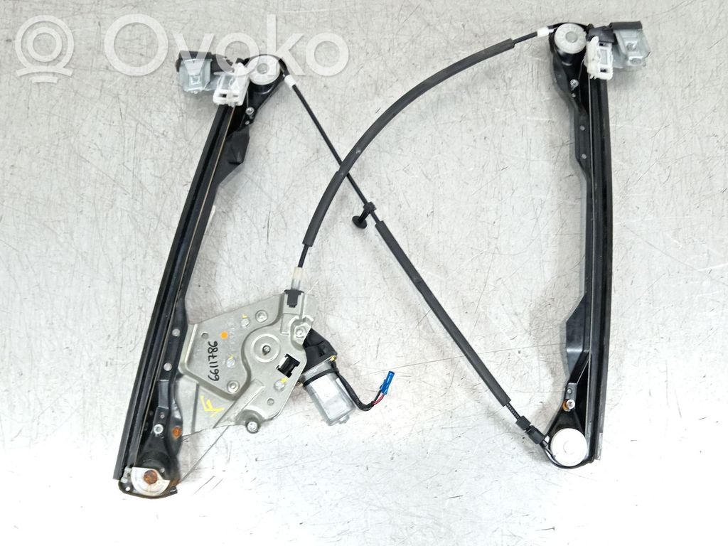 Ford Focus Manualny podnośnik szyby drzwi przednich 