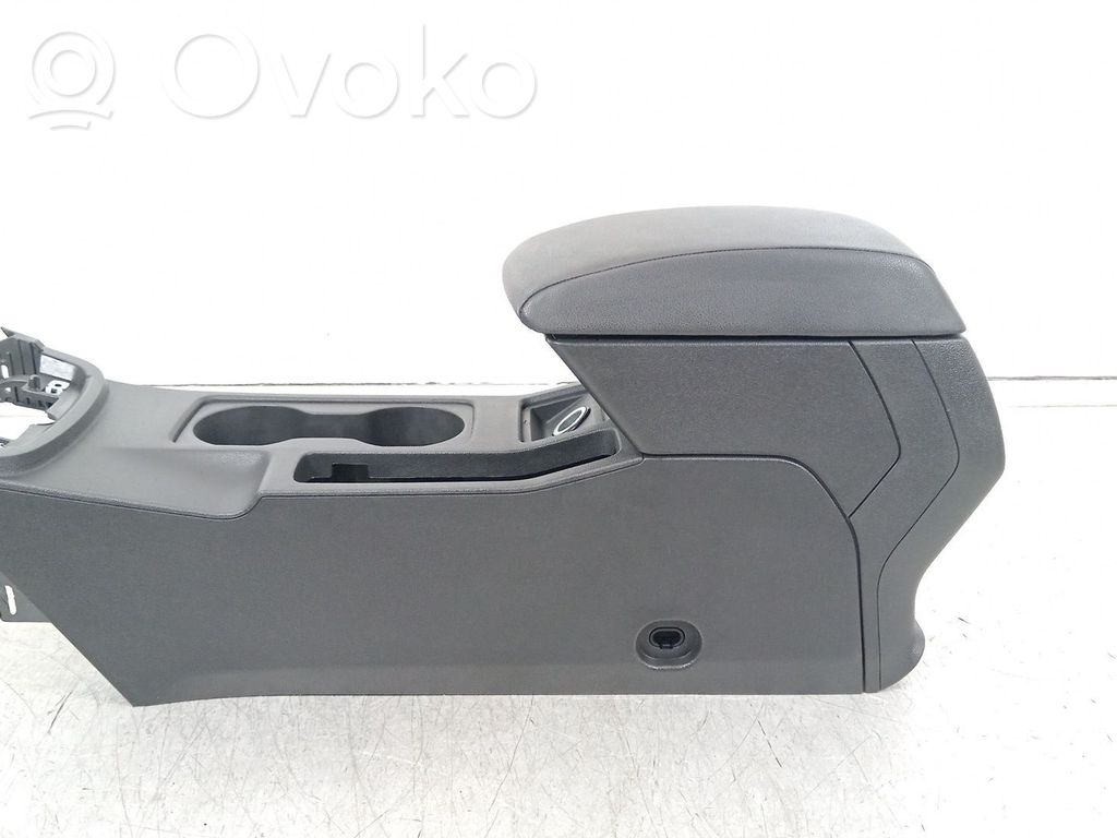 Armrest   5F0863243,5F0858329A,5F0863241