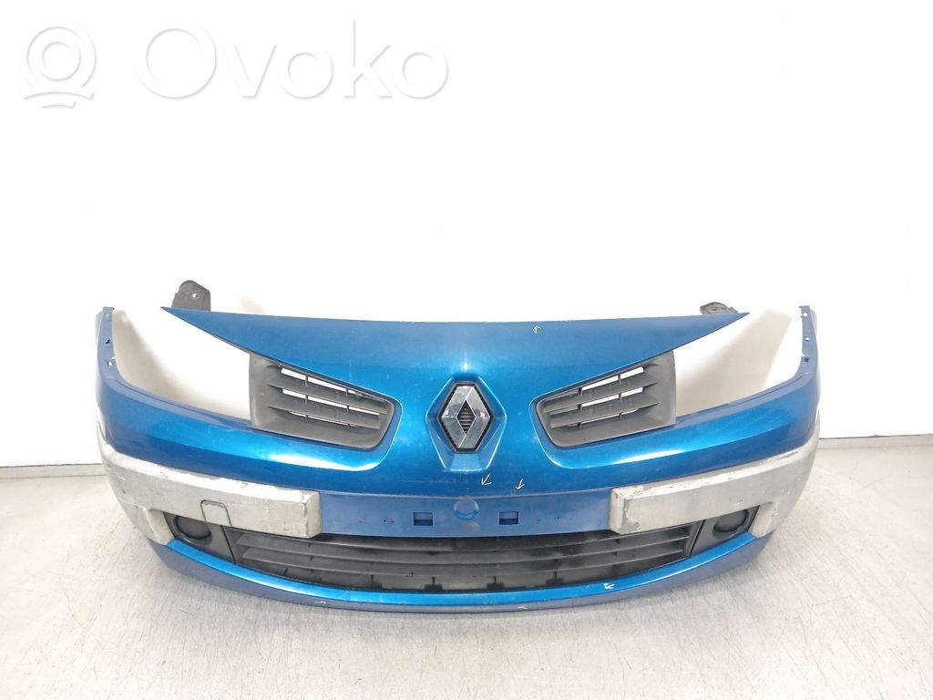 Renault Megane II Zderzak przedni 