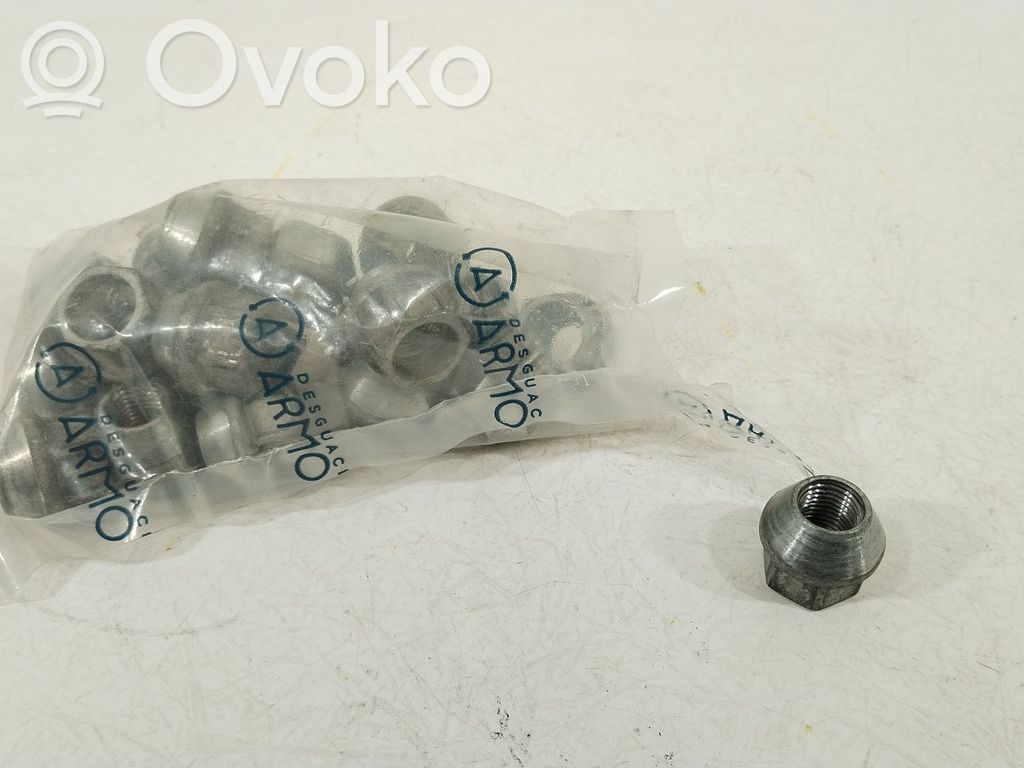 Tesla Model S Spare wheel bolt 