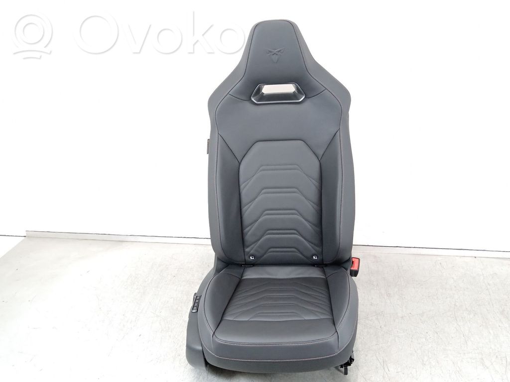 Cupra Leon Fotel przedni pasażera 