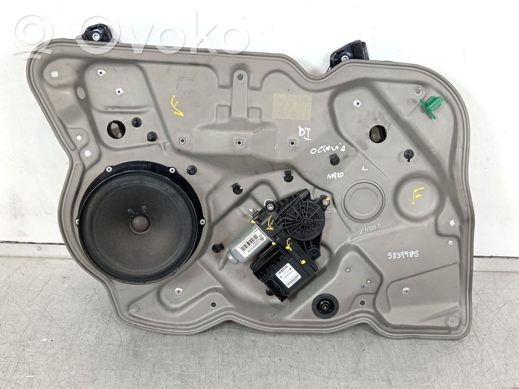 Skoda Octavia Mk2 (1Z) Manualny podnośnik szyby drzwi przednich 