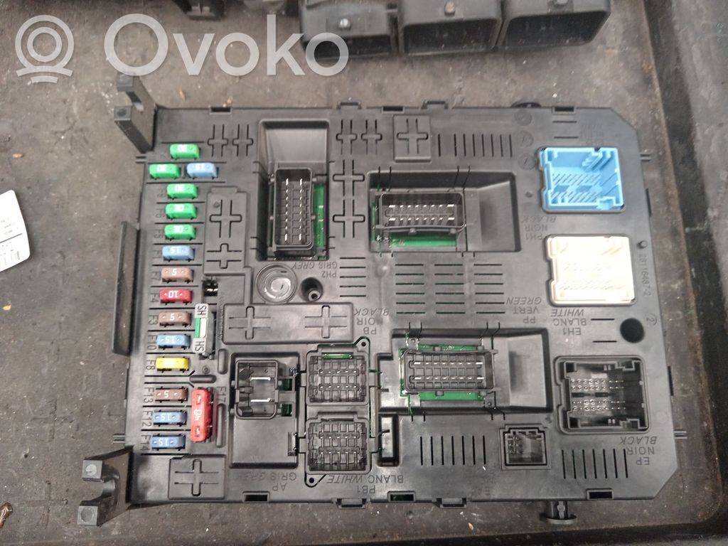 Peugeot 5008 Katvealueen valvonnan ohjainlaite (BSM) 