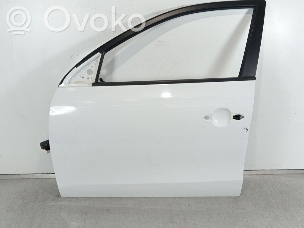 Hyundai i30 Drzwi przednie 