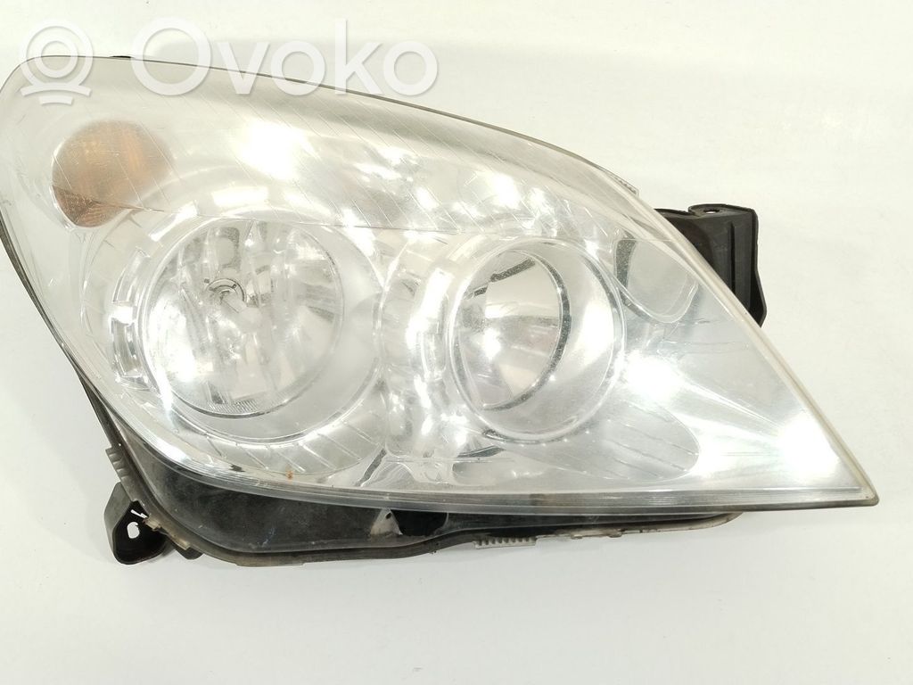 Opel Astra G Lampa przednia 