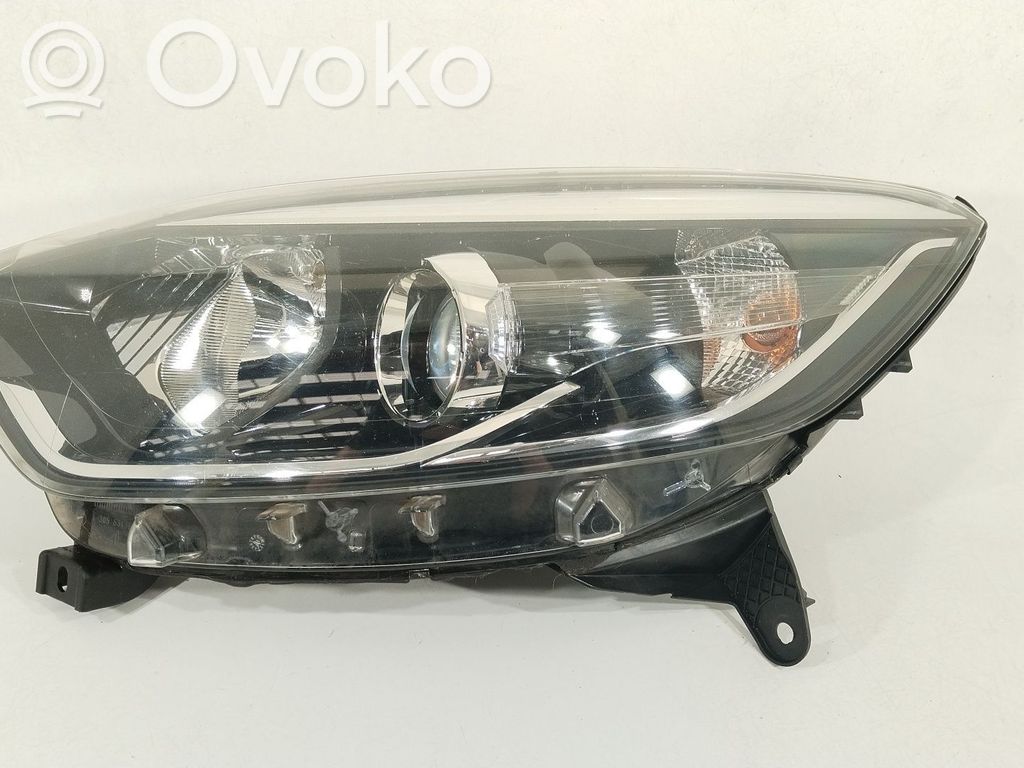 Renault Captur Phare frontale 