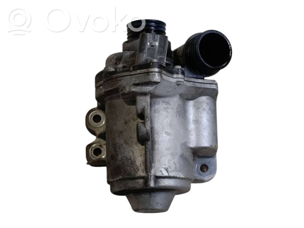 BMW 5 F10 F11 Water pump 