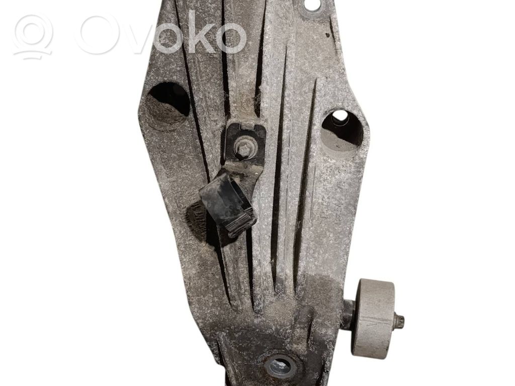 BMW X3 G01 Engine mounting bracket 