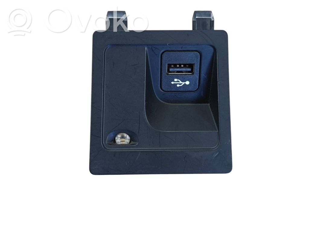 BMW X3 G01 USB socket connector 
