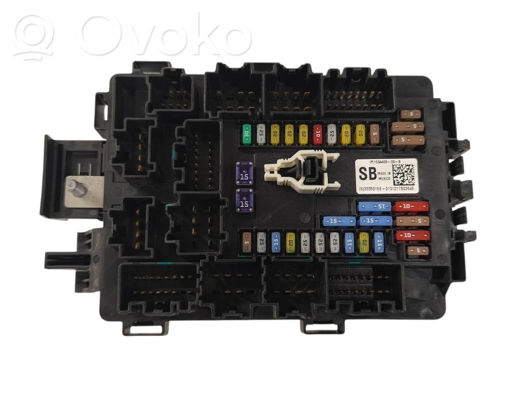 Tesla Model S Fuse module 