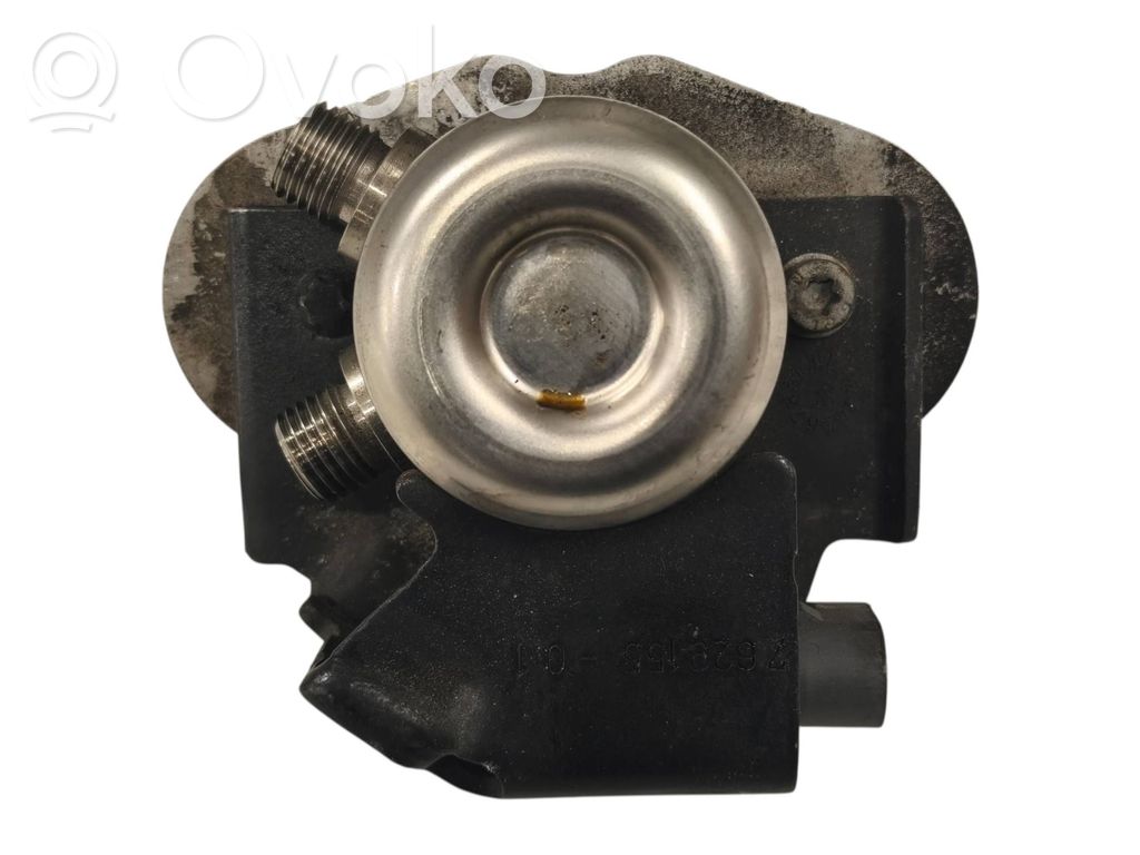 BMW 3 F30 F35 F31 Pompa wtryskowa wysokiego ciśnienia 