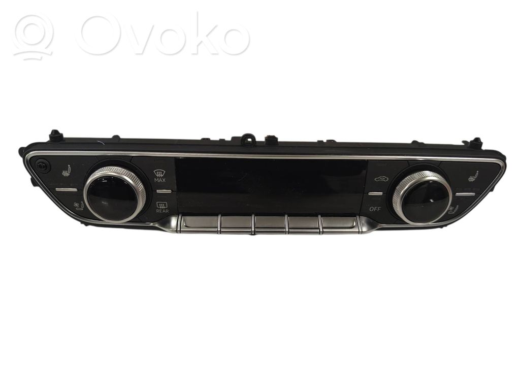 Panel klimatyzacji   8W0820043A