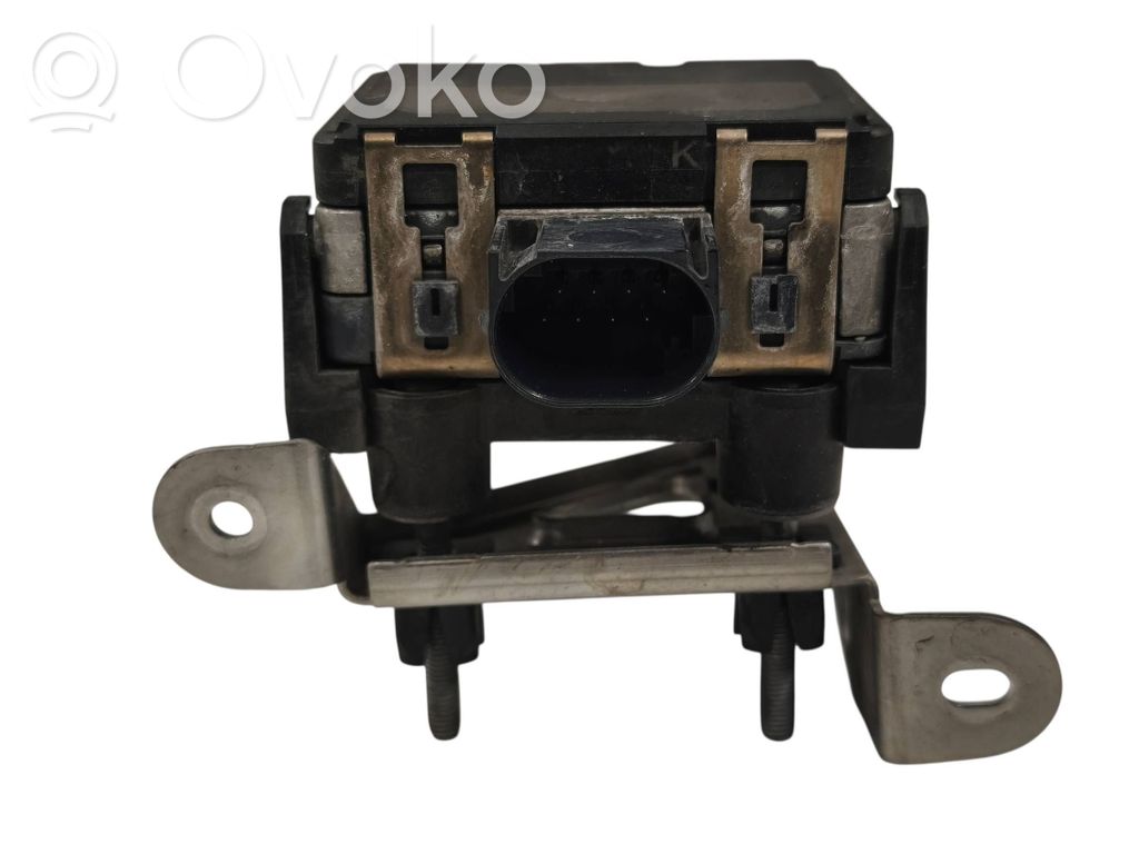 Sensor de radar Distronic   105755100B