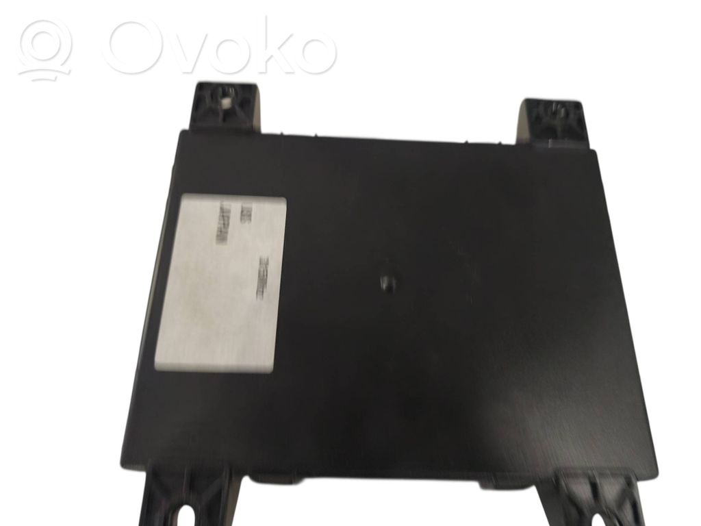 Tesla Model S Sonstige Steuergeräte / Module 