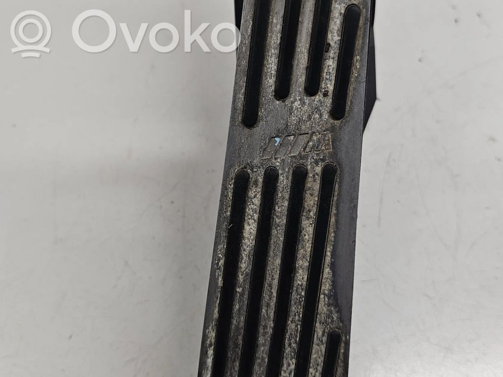 BMW 7 E65 E66 Accelerator throttle pedal 