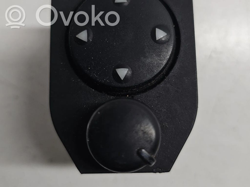 Audi A4 S4 B5 8D Wing mirror switch 