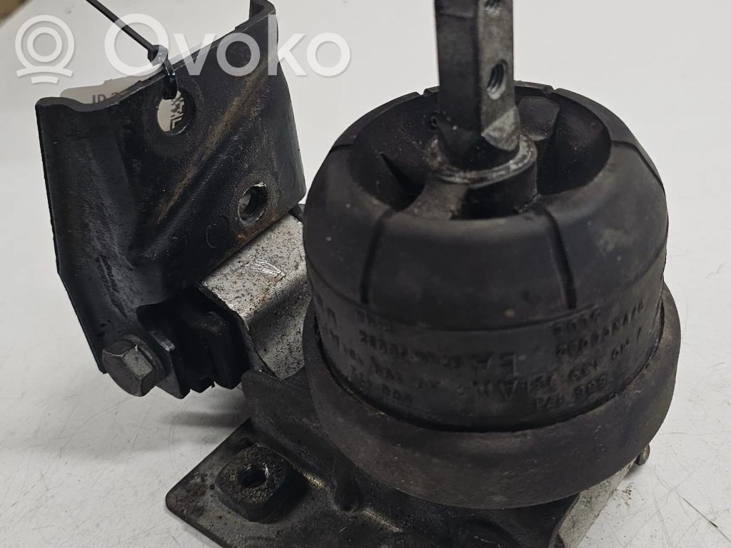 Ford Galaxy Gearbox mount 
