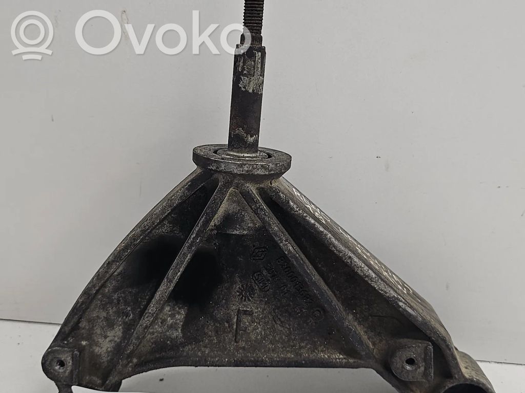 Renault Laguna II Gearbox mounting bracket 