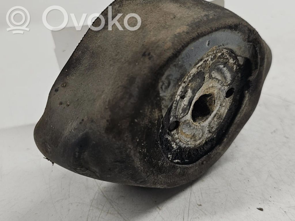 Audi A4 S4 B5 8D Gearbox mount 