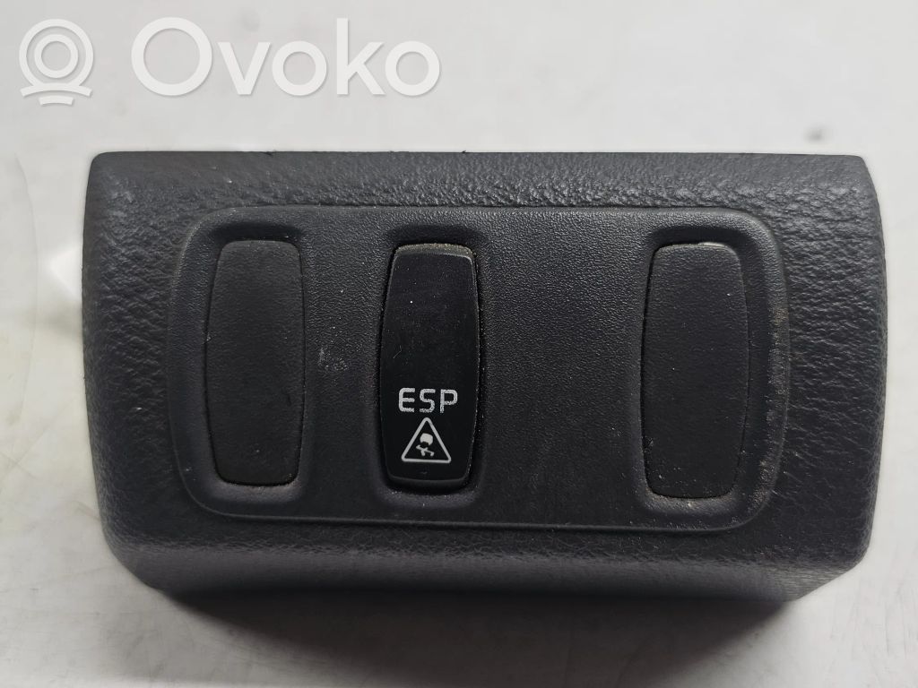 ESP (stability program) switch   8200025895